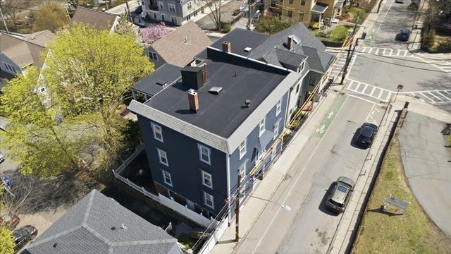 96 Seaverns Ave 1, Boston, MA 02130