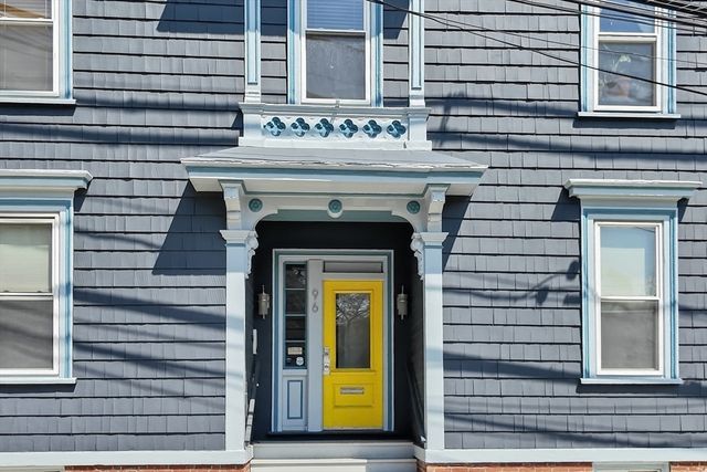 96 Seaverns Ave 1, Boston, MA 02130