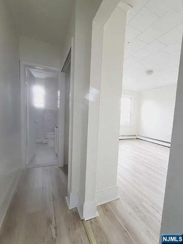 455 Orient Way 2, Lyndhurst, NJ 07071