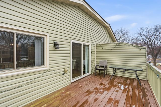 6871 Sherwood Road, Woodbury, MN 55125