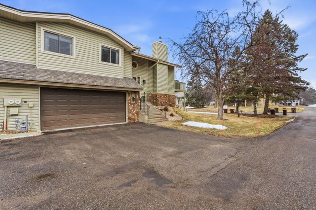 6871 Sherwood Road, Woodbury, MN 55125