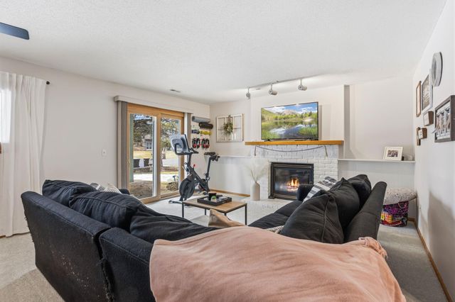 6871 Sherwood Road, Woodbury, MN 55125