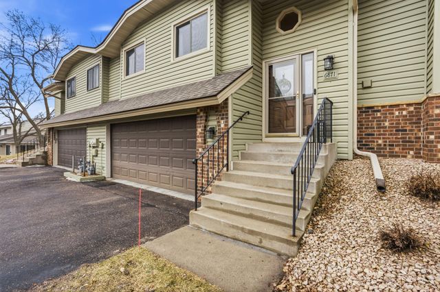 6871 Sherwood Road, Woodbury, MN 55125