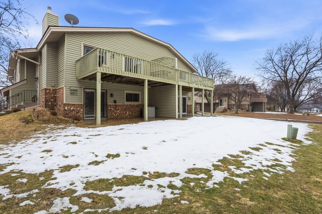 6871 Sherwood Road, Woodbury, MN 55125