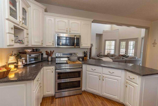 78 COX DR, Selmer, TN 38375