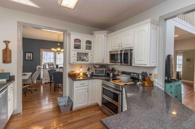 78 COX DR, Selmer, TN 38375