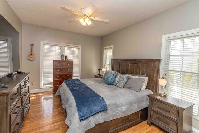 78 COX DR, Selmer, TN 38375