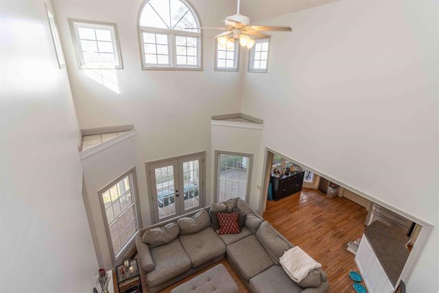 78 COX DR, Selmer, TN 38375