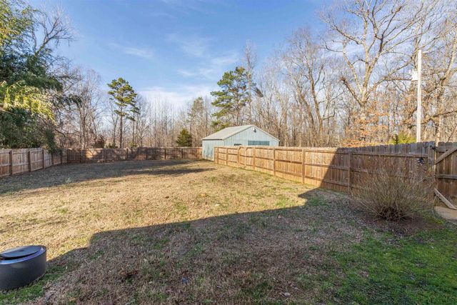 78 COX DR, Selmer, TN 38375