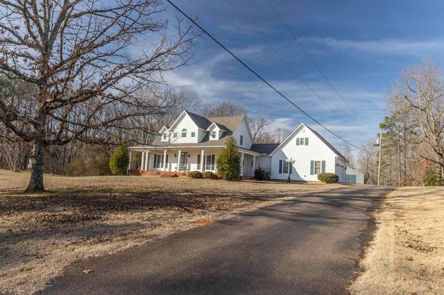 78 COX DR, Selmer, TN 38375