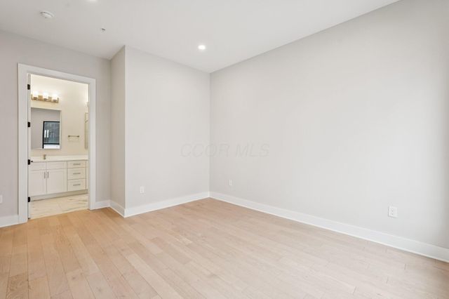 2867 Kobuk Drive, 302, Columbus, OH 43228