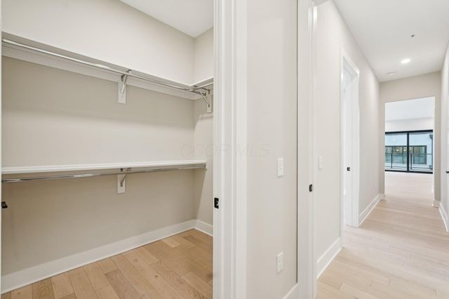 2867 Kobuk Drive, 302, Columbus, OH 43228