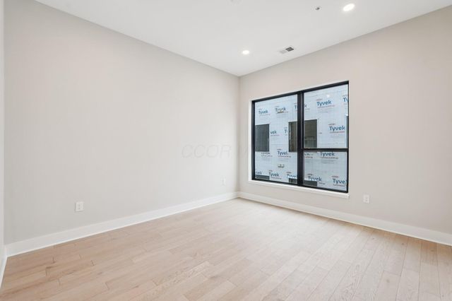 2867 Kobuk Drive, 302, Columbus, OH 43228