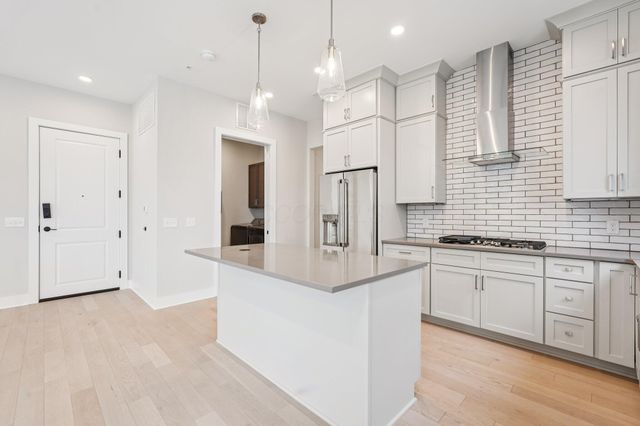 2867 Kobuk Drive, 302, Columbus, OH 43228