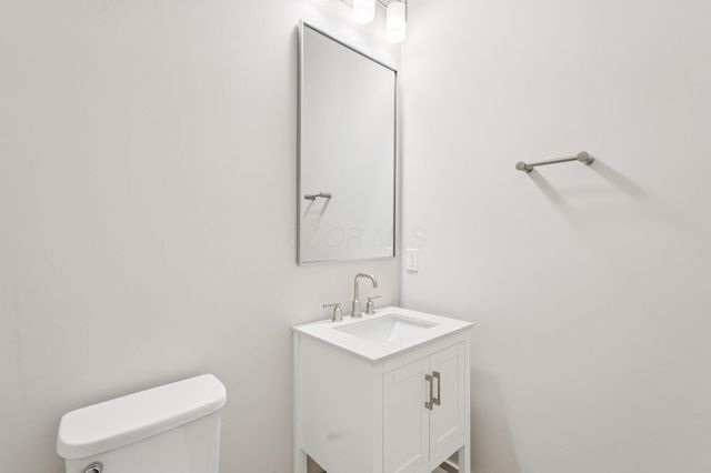 2867 Kobuk Drive, 302, Columbus, OH 43228