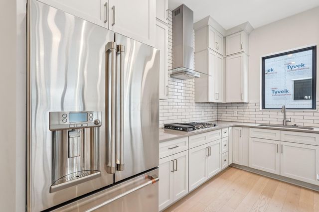 2867 Kobuk Drive, 302, Columbus, OH 43228