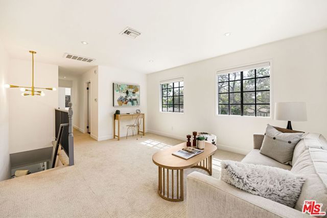 2034 Empress Avenue, South Pasadena, CA 91030