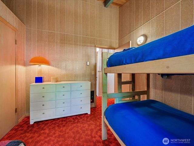 11104 &11106 Leschi Circle, Anderson Island, WA 98303