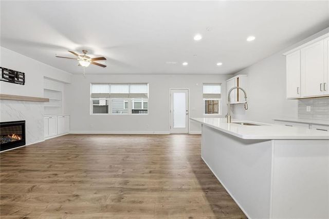 356 Hayden Circle, Woodstock, GA 30189