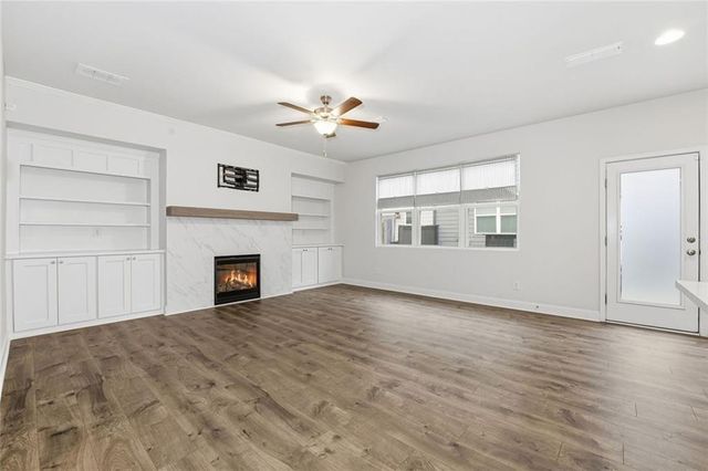 356 Hayden Circle, Woodstock, GA 30189