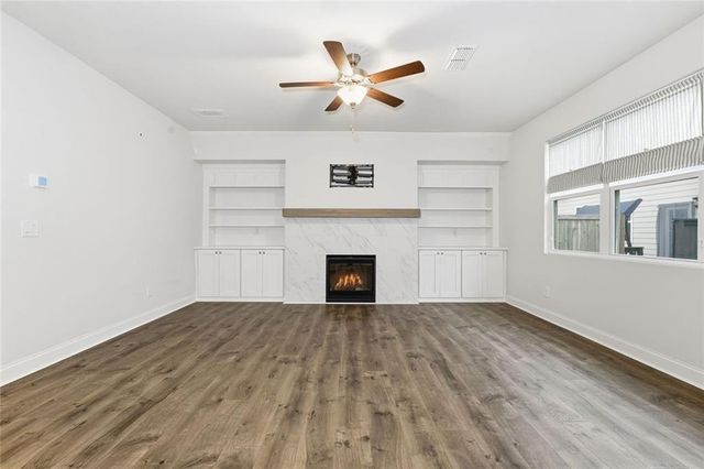 356 Hayden Circle, Woodstock, GA 30189