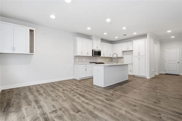 356 Hayden Circle, Woodstock, GA 30189