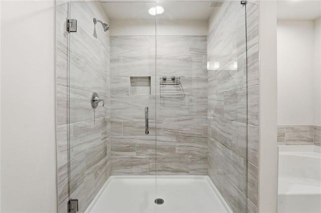 356 Hayden Circle, Woodstock, GA 30189