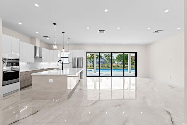 16818 78th Road N, The Acreage, FL 33470