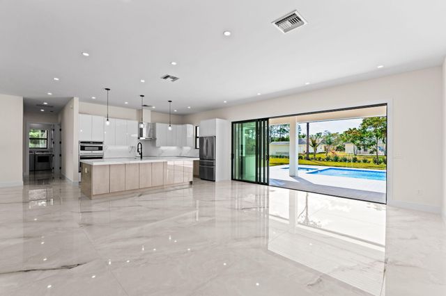 16818 78th Road N, The Acreage, FL 33470