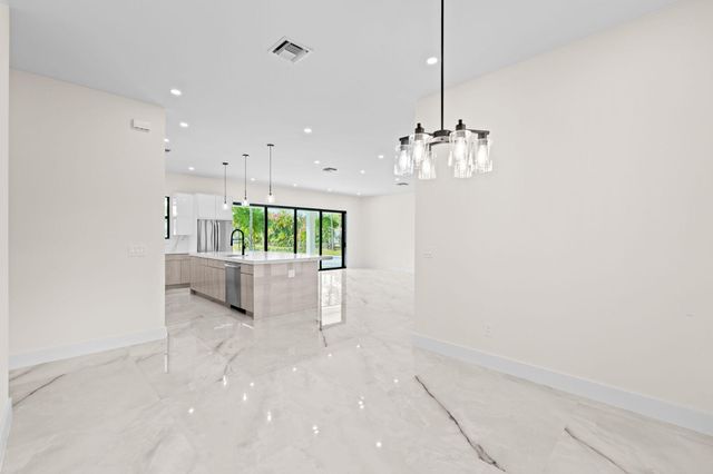 16818 78th Road N, The Acreage, FL 33470