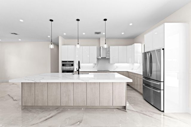 16818 78th Road N, The Acreage, FL 33470