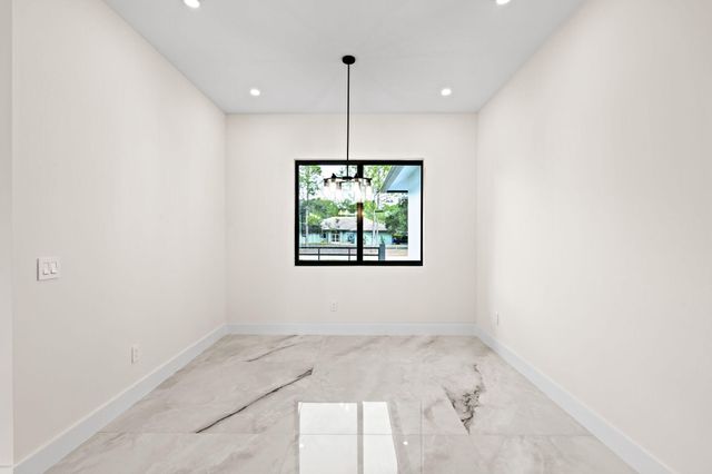 16818 78th Road N, The Acreage, FL 33470