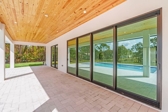 16818 78th Road N, The Acreage, FL 33470