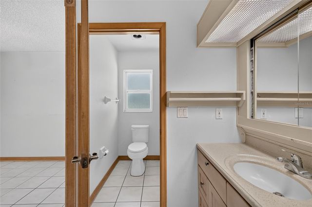 302 E MIRROR LAKE DRIVE, Fruitland Park, FL 34731