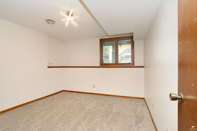 1604 Woodcrest Drive, Manhattan, KS 66502