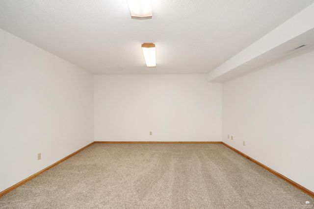 1604 Woodcrest Drive, Manhattan, KS 66502