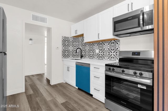 1012 E PIERSON Street, Phoenix, AZ 85014