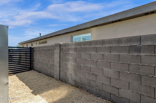 1012 E PIERSON Street, Phoenix, AZ 85014