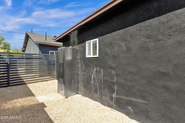 1012 E PIERSON Street, Phoenix, AZ 85014