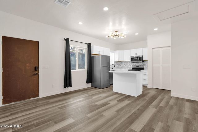 1012 E PIERSON Street, Phoenix, AZ 85014