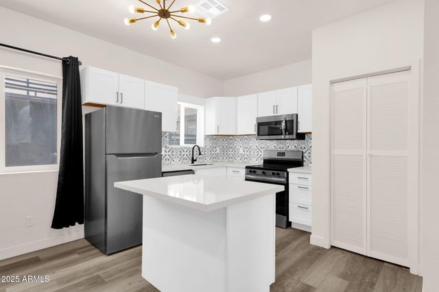 1012 E PIERSON Street, Phoenix, AZ 85014