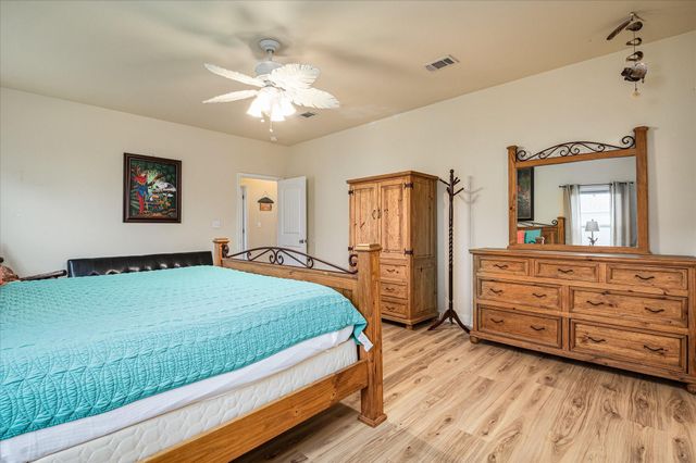 989 Biscayne, Crystal Beach, TX 77650