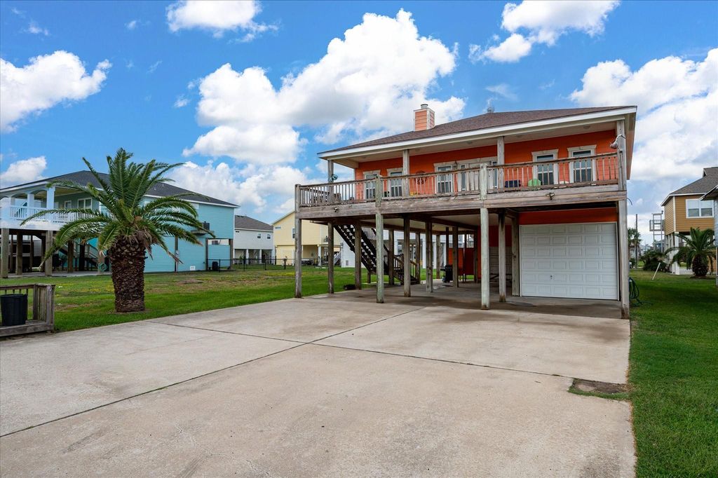 989 Biscayne, Crystal Beach, TX 77650