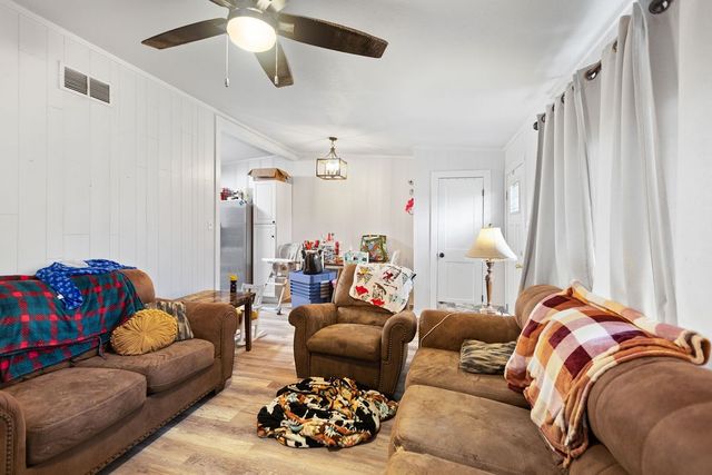 801 Oak Street, Bonham, TX 75418