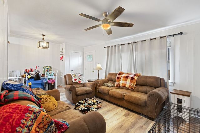 801 Oak Street, Bonham, TX 75418