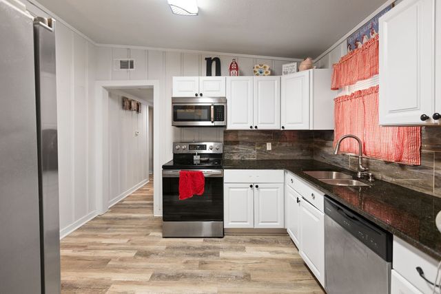 801 Oak Street, Bonham, TX 75418