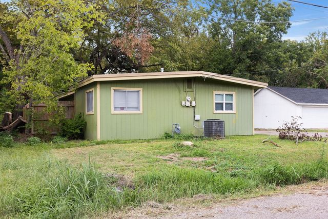 801 Oak Street, Bonham, TX 75418