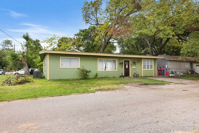 801 Oak Street, Bonham, TX 75418