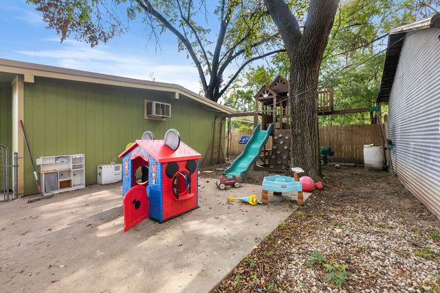 801 Oak Street, Bonham, TX 75418