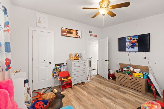 801 Oak Street, Bonham, TX 75418